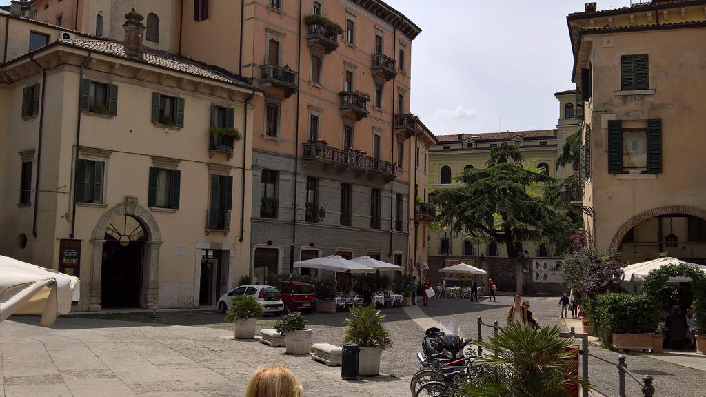 Casa Ferrari Appartamento Verona Sanificato Ozono Eksteriør bilde